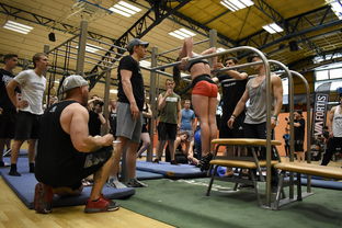 九游娱乐下载-陈艺文赛后谈跳水心态，陈艺文领奖